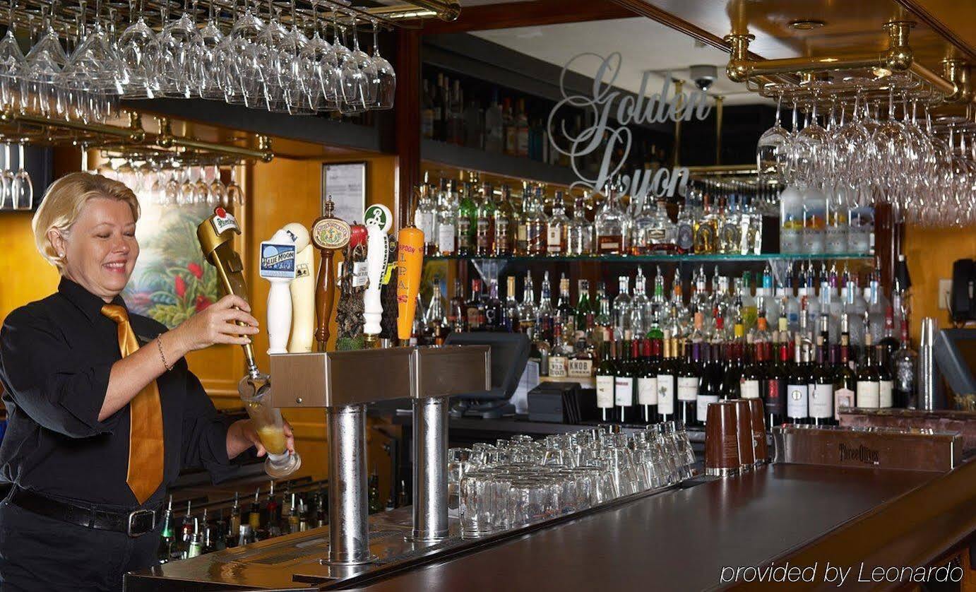 Photo - Riverside Hotel