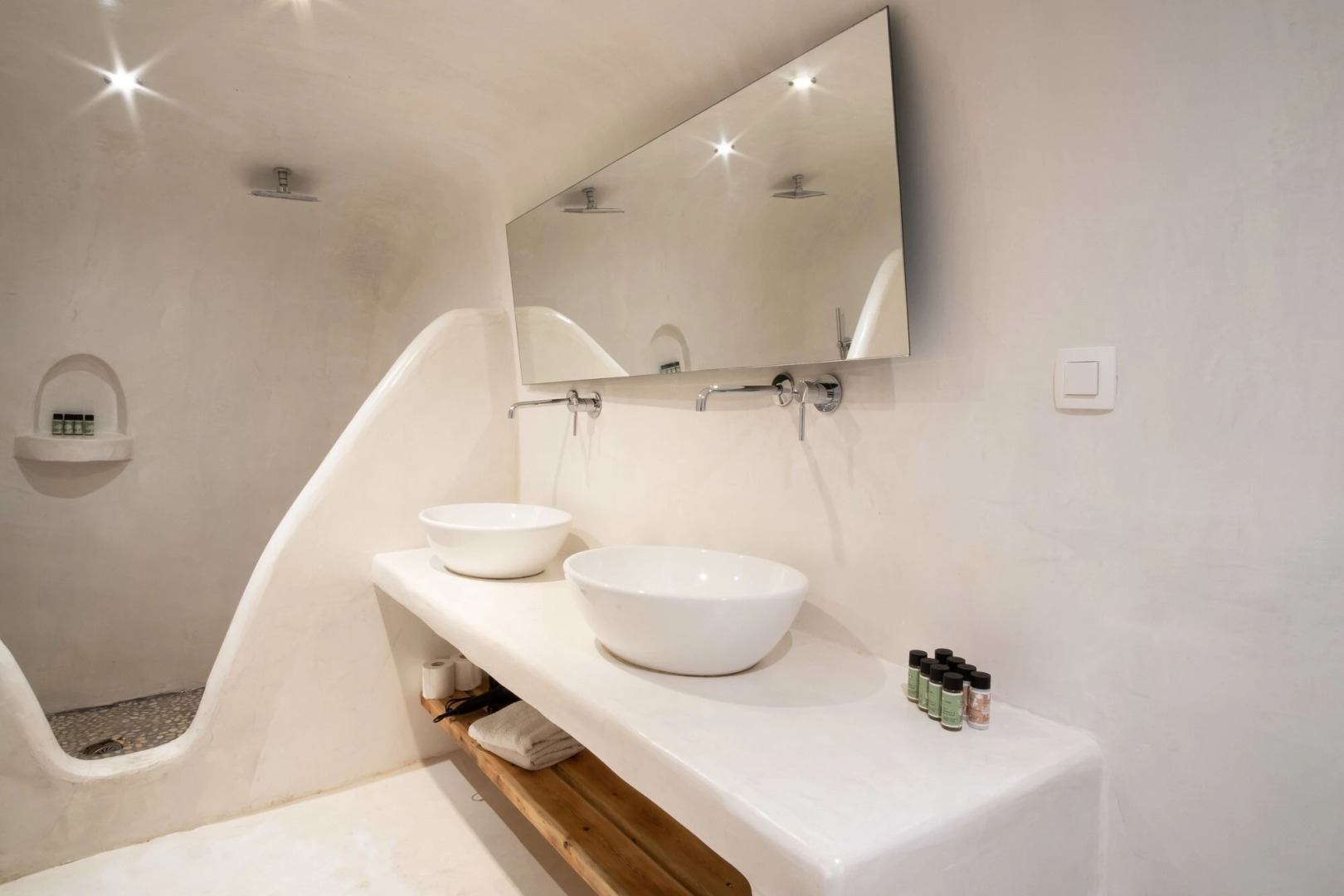 Photo - On the Cliff