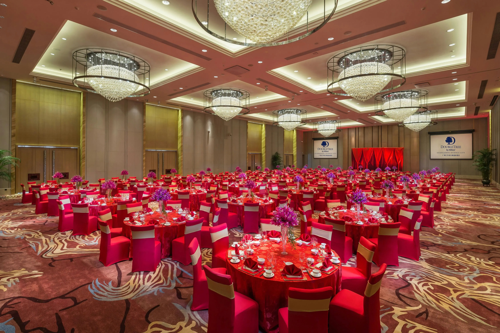 Photo - DoubleTree by Hilton Guangzhou Science City-Free Shuttle Bus Service During Canton Fair Period