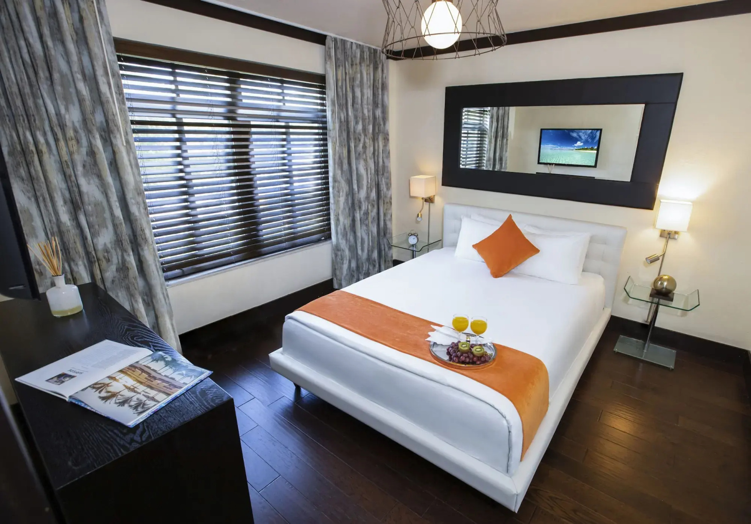 Photo - Lincoln Arms Suites