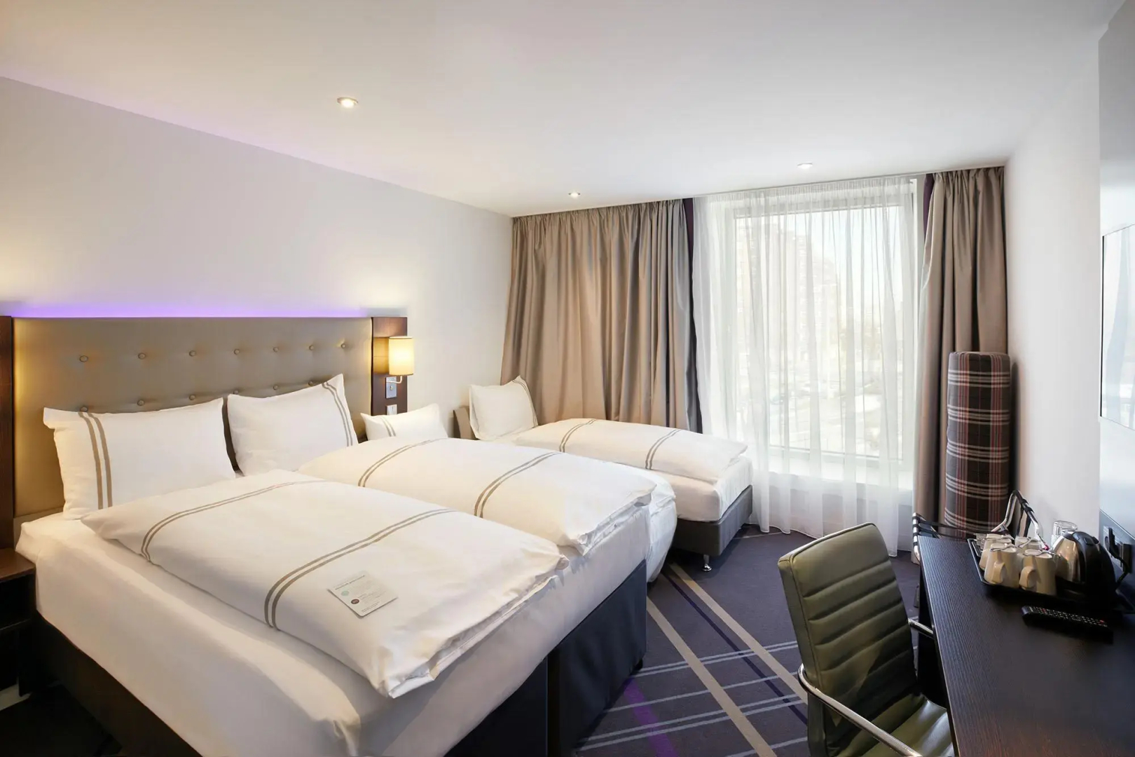 Photo - Premier Inn Hamburg City Centre