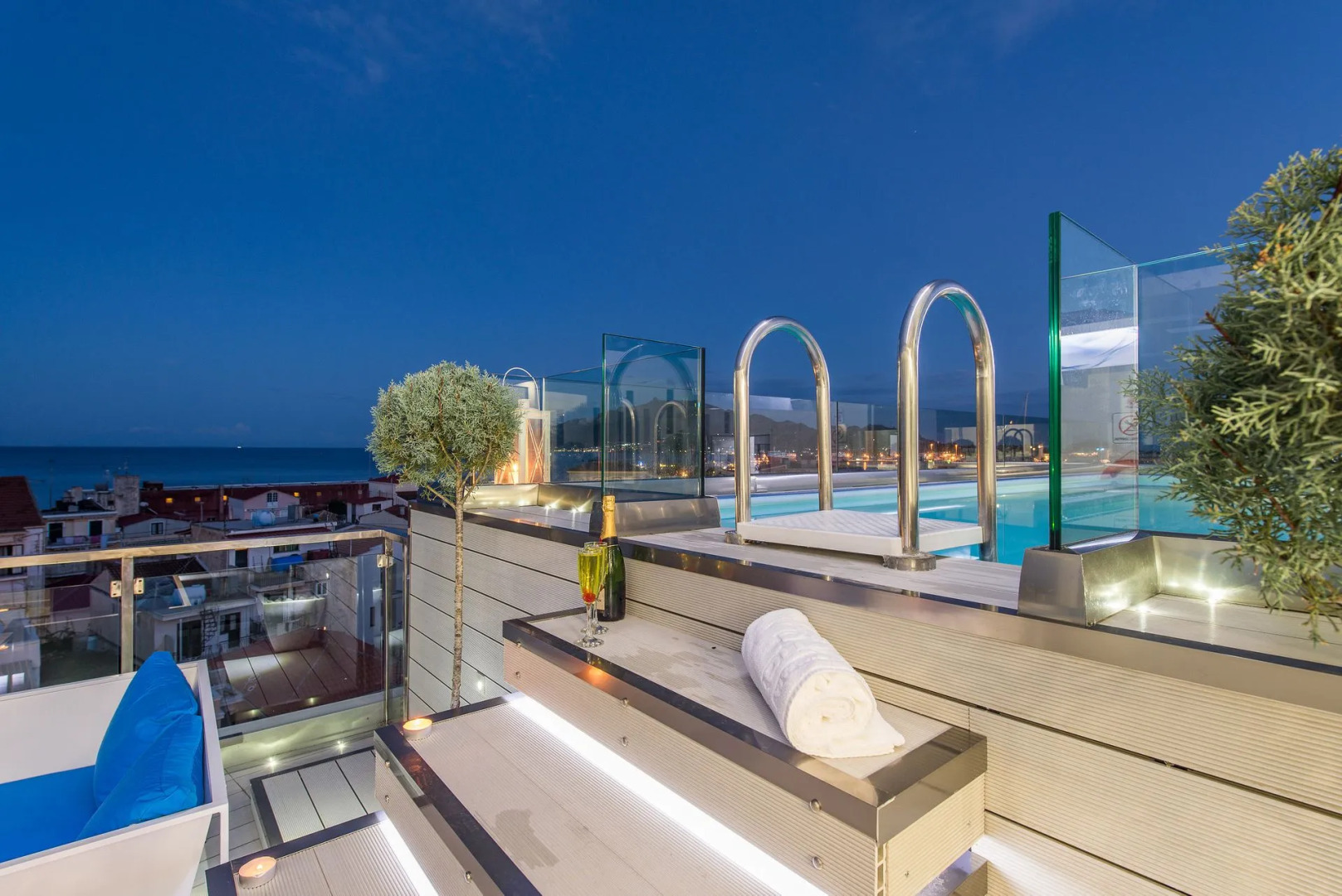 Photo - Diana Hotel