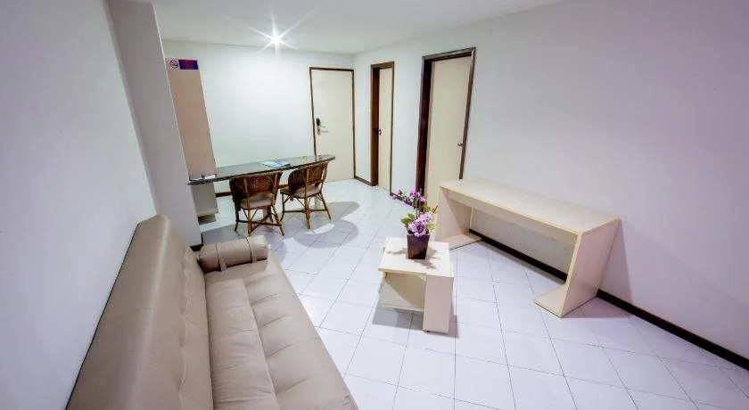 Photo - VOA Ambassador Flat