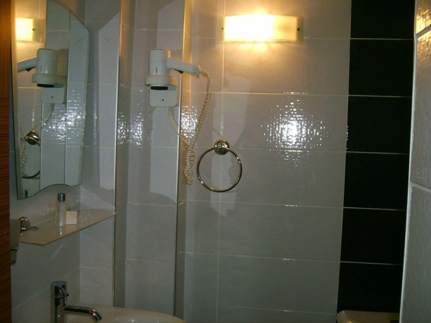 Photo - Lara Kapris Hotel