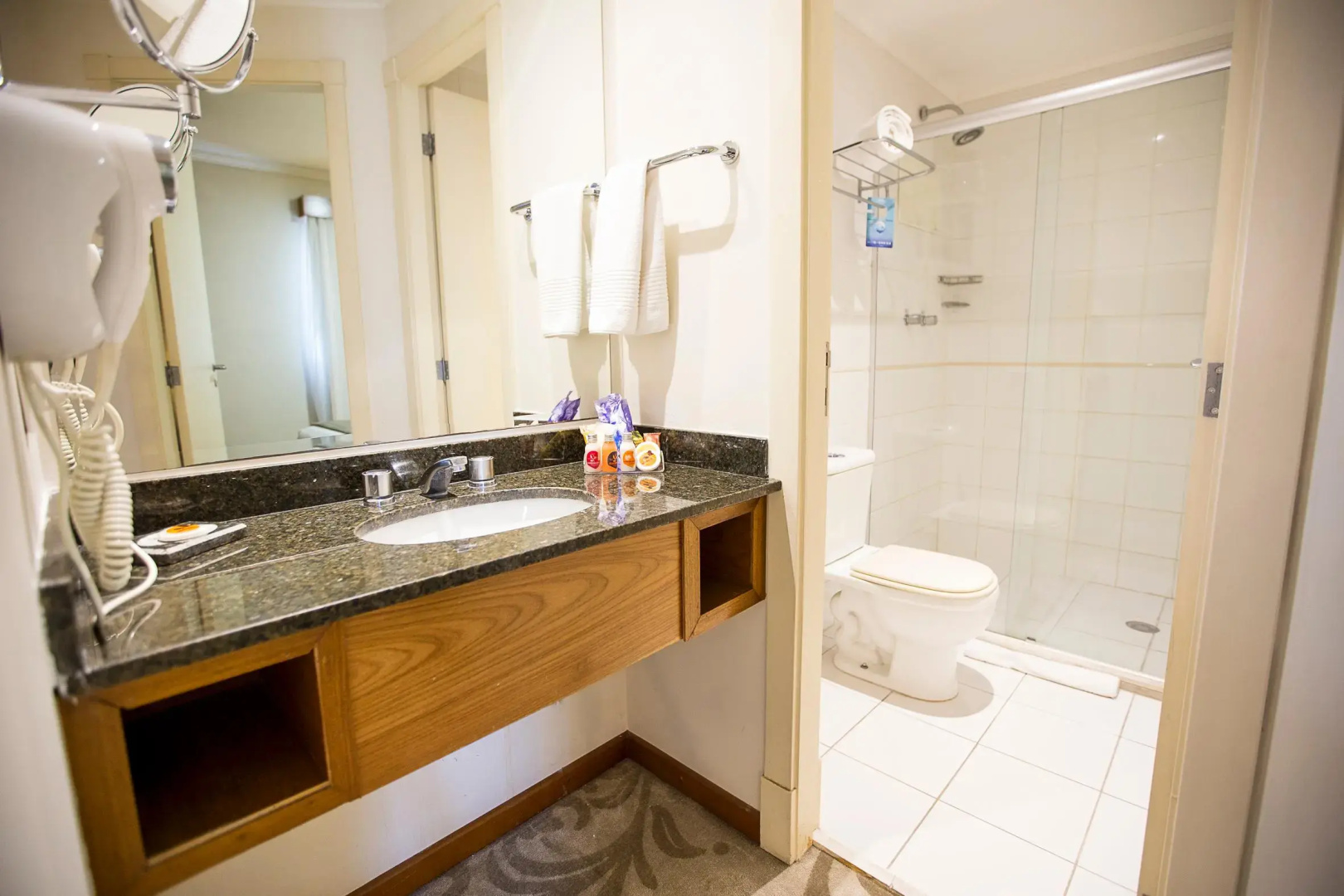 Photo - Quality Suites Vila Olimpia