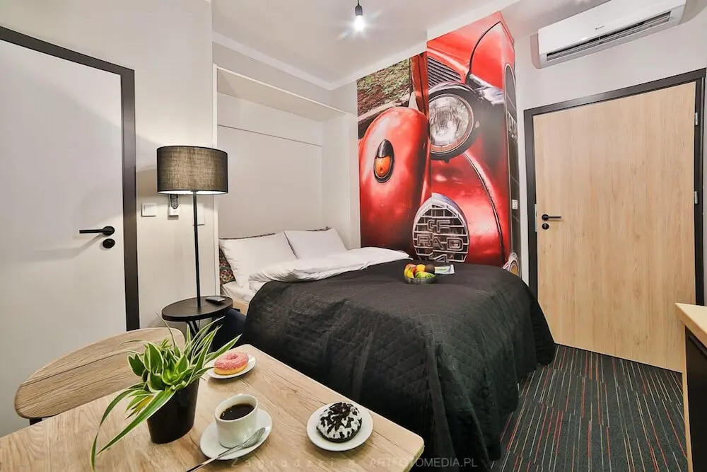 Foto - Saint Thomas Corner - by Upstairs