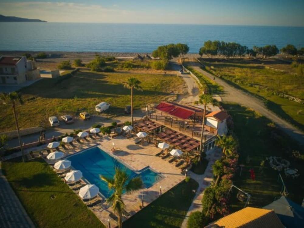 Photo - Odos Oneiron Tavronitis Bay