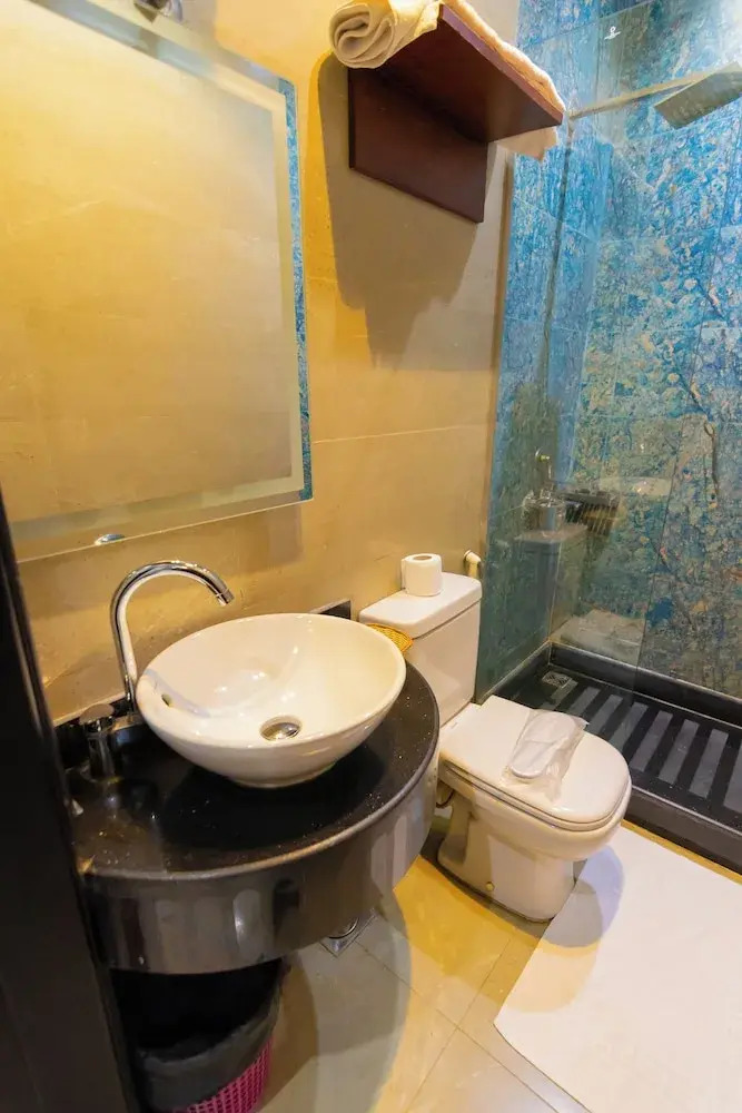 Photo - Museum Plaza