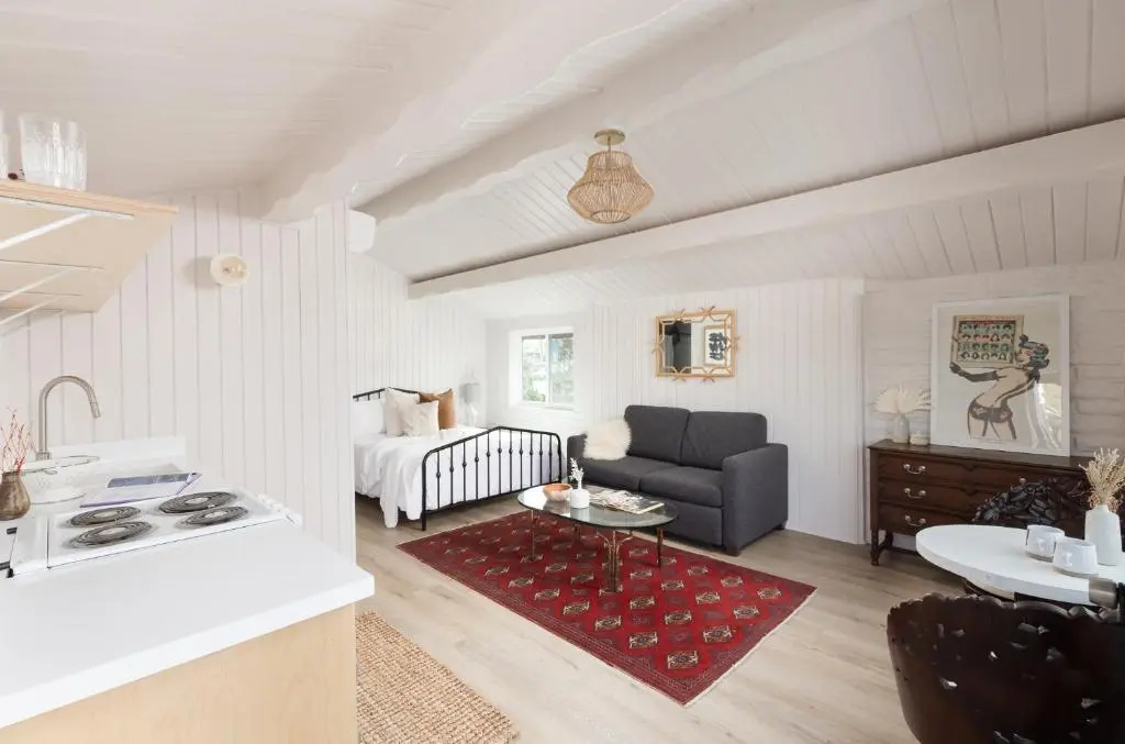 Photo - The Green Room Hotel