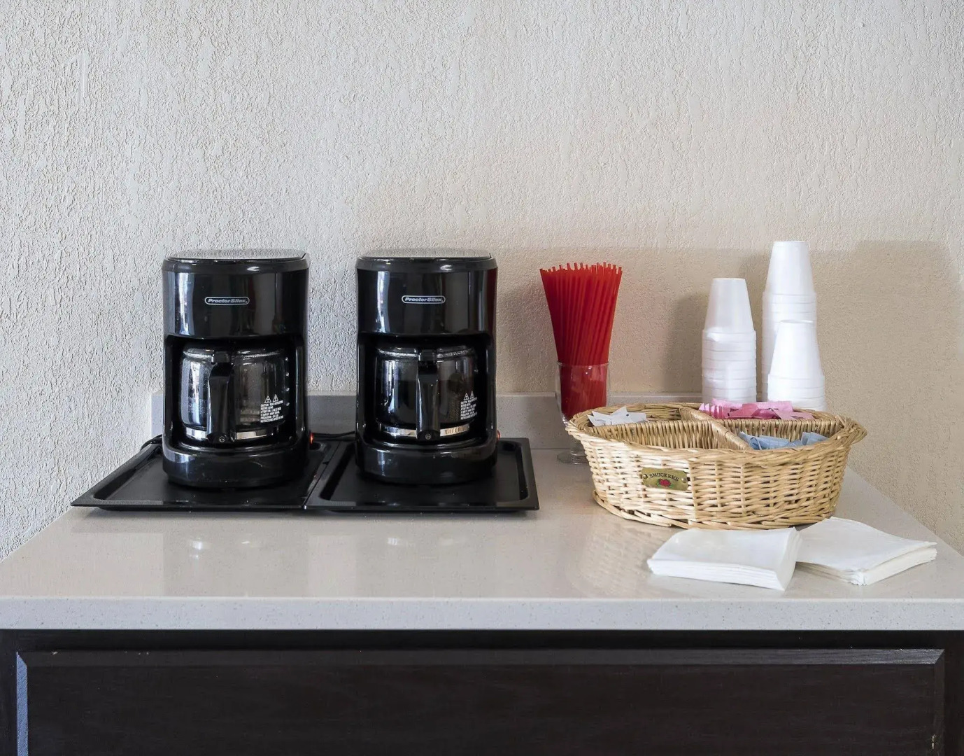 Photo - Red Roof Inn Cortland