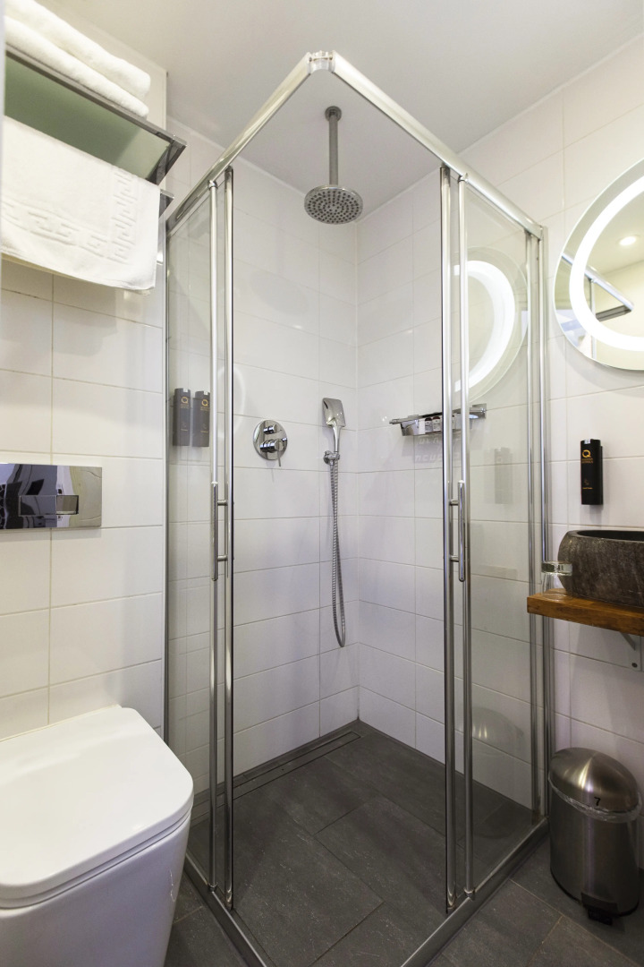 Photo - Quentin Canal House Hotel