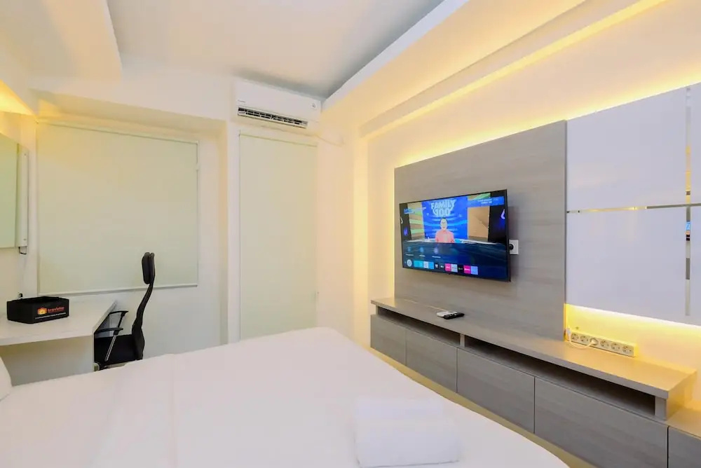 Good Choice and Homey Studio Podomoro Golf View Apartment
