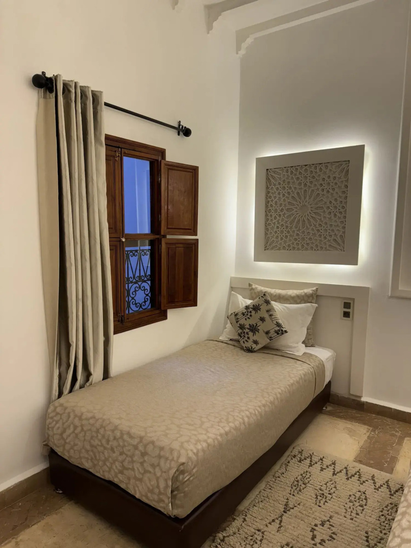 Photo - Riad Andalla