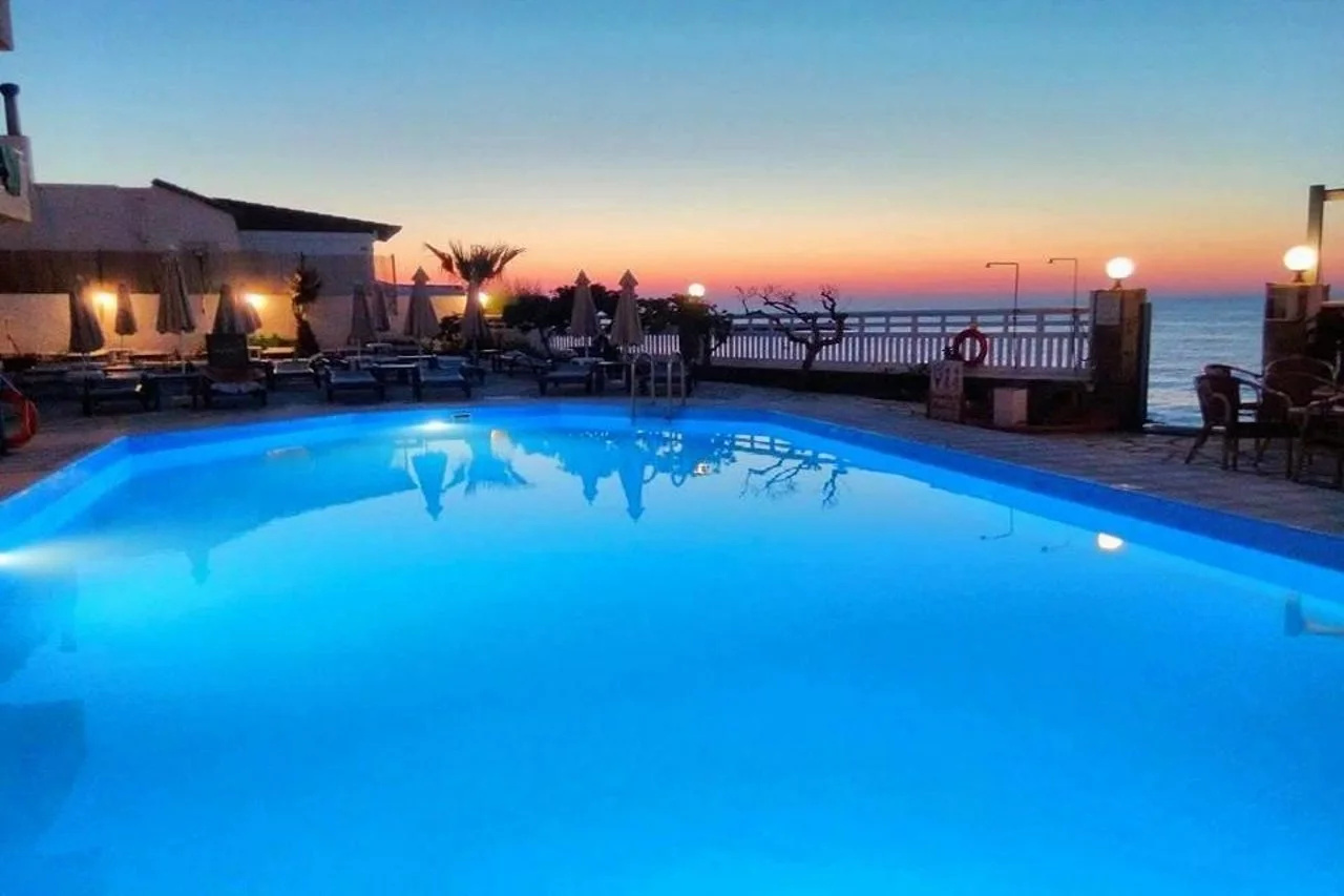 Photo - Sunset Beach Hotel