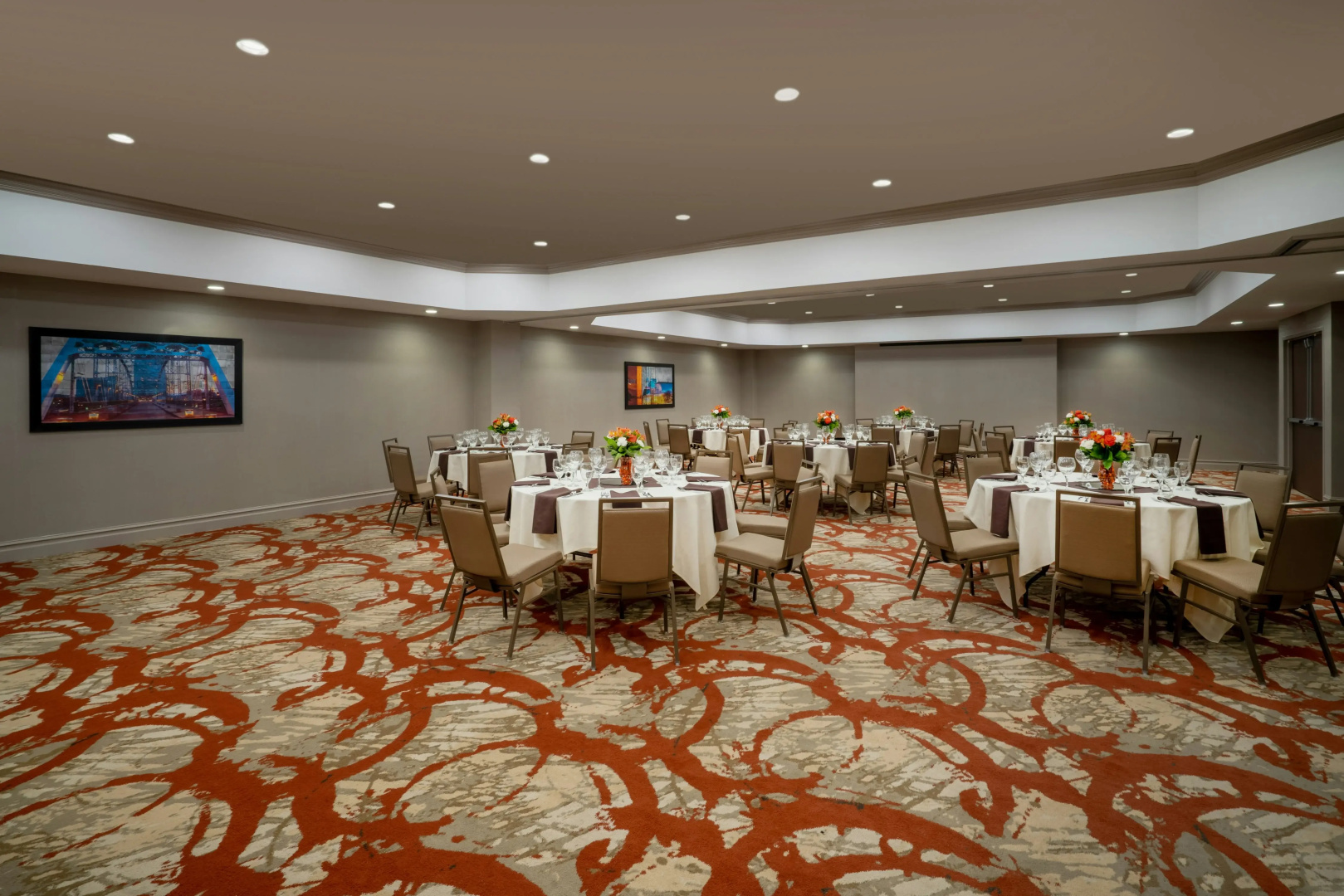 Photo - Embassy Suites by Hilton Nashville at Vanderbilt