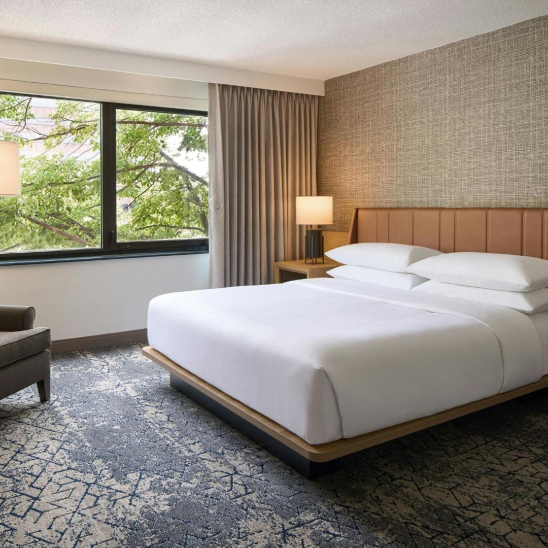 Photo - Sheraton Suites Chicago O'Hare
