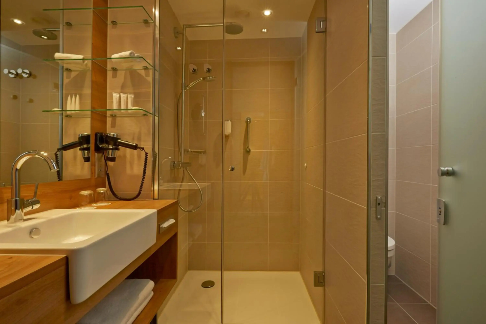 Photo - H4 Hotel München Messe
