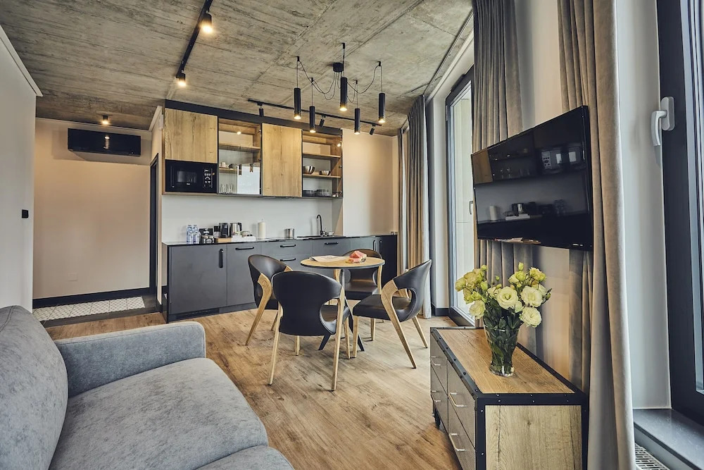 Photo - The Bridge Suites Hotel