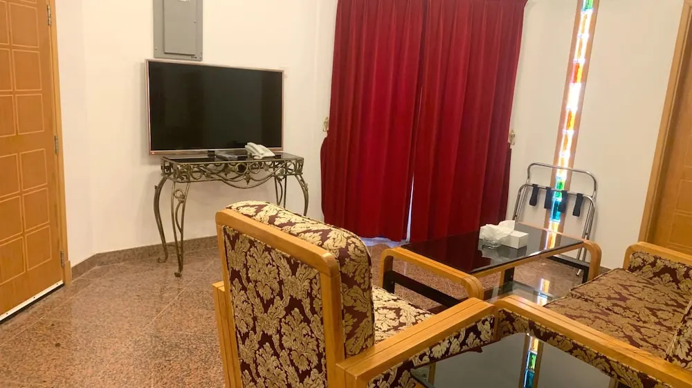 Photo - Qurum Heights Hotel