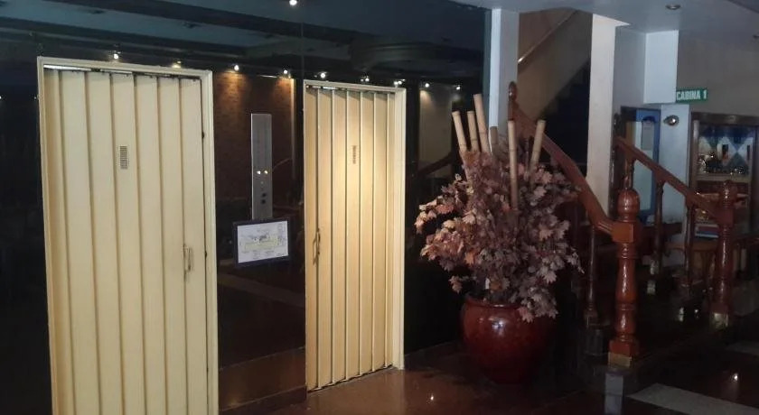 Foto - Diplomat Hotel