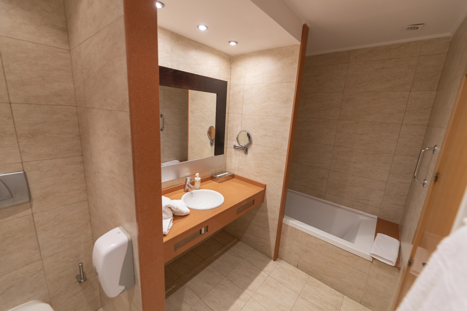 Photo - Nastasi Hotel & Spa