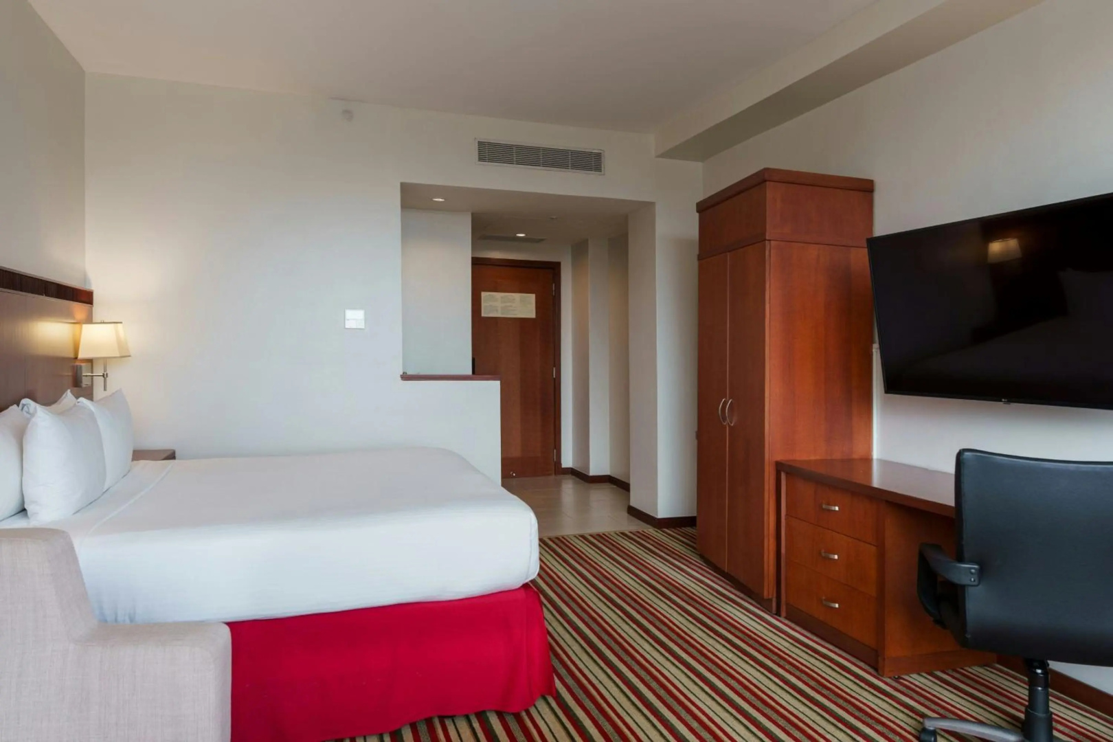 Photo - Courtyard by Marriott Panama Multiplaza Mall