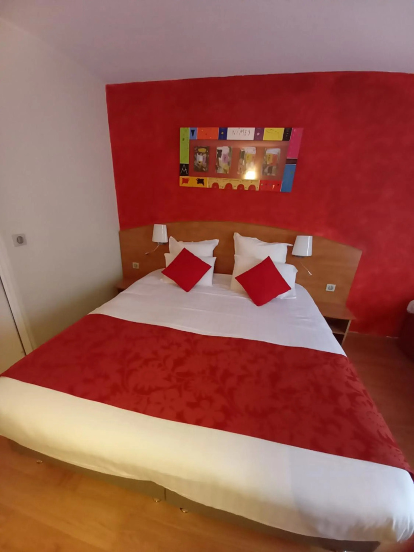 Foto - Brit Hotel Confort Nîmes Ouest - A9 sortie 25