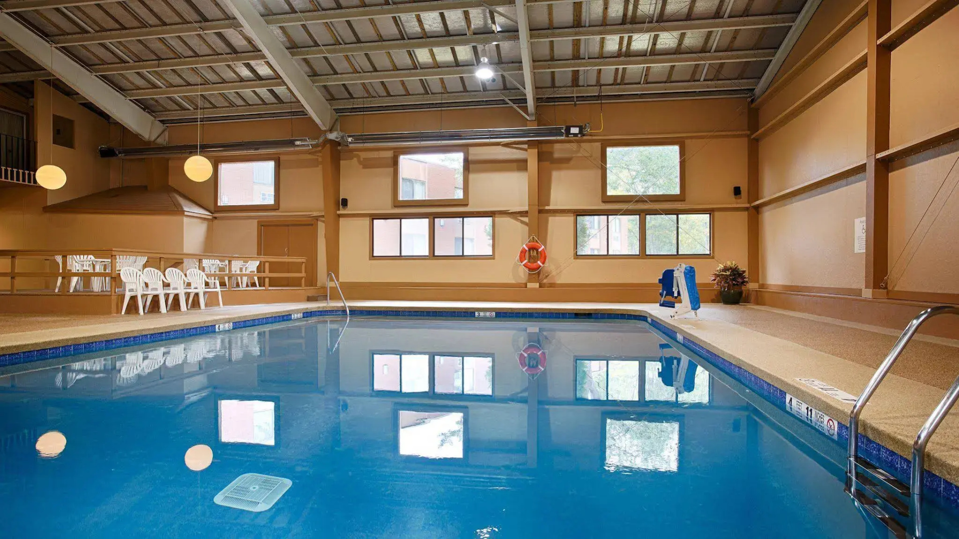 Photo - Best Western Summit Inn