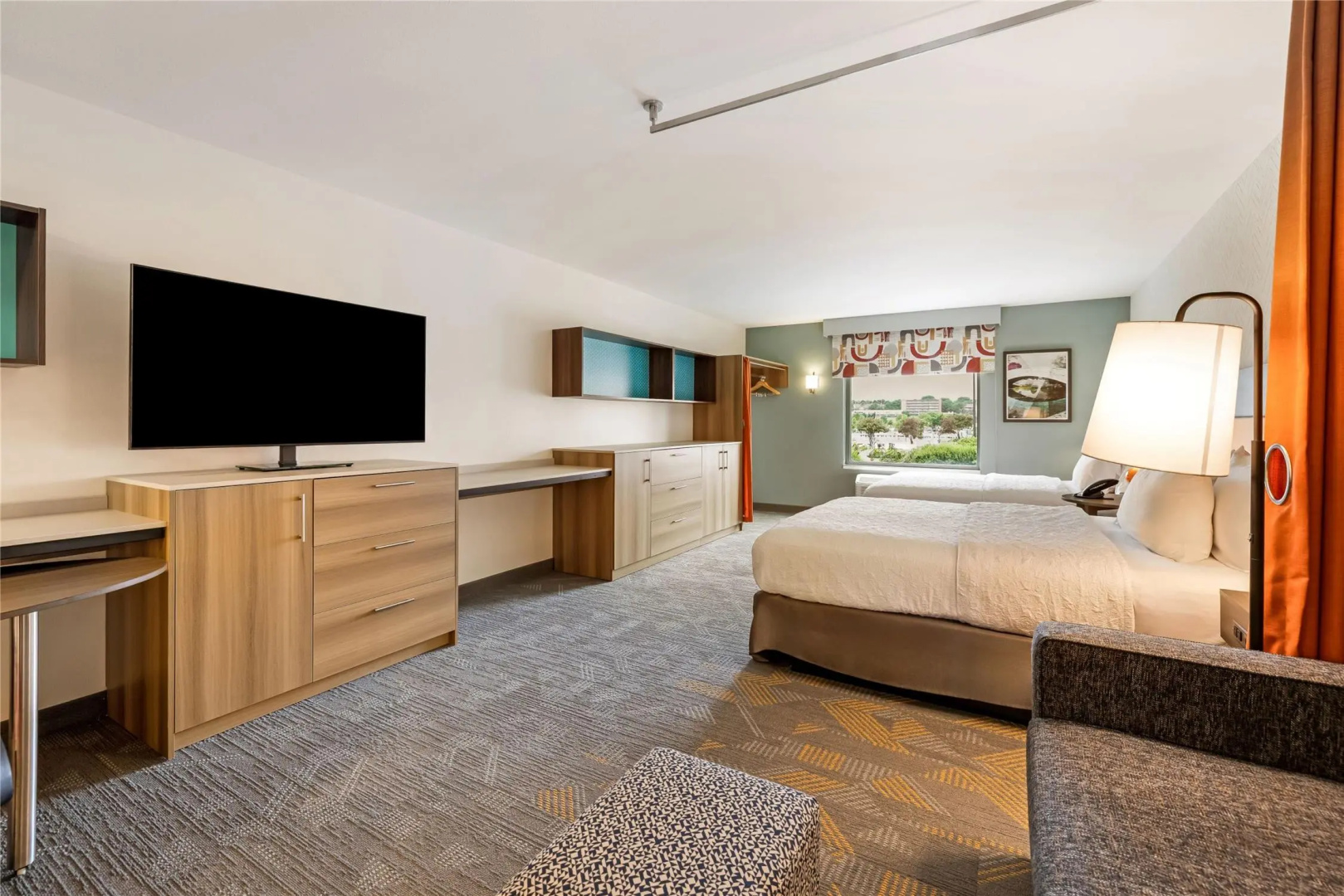 Photo - Home2 Suites By Hilton Madison East