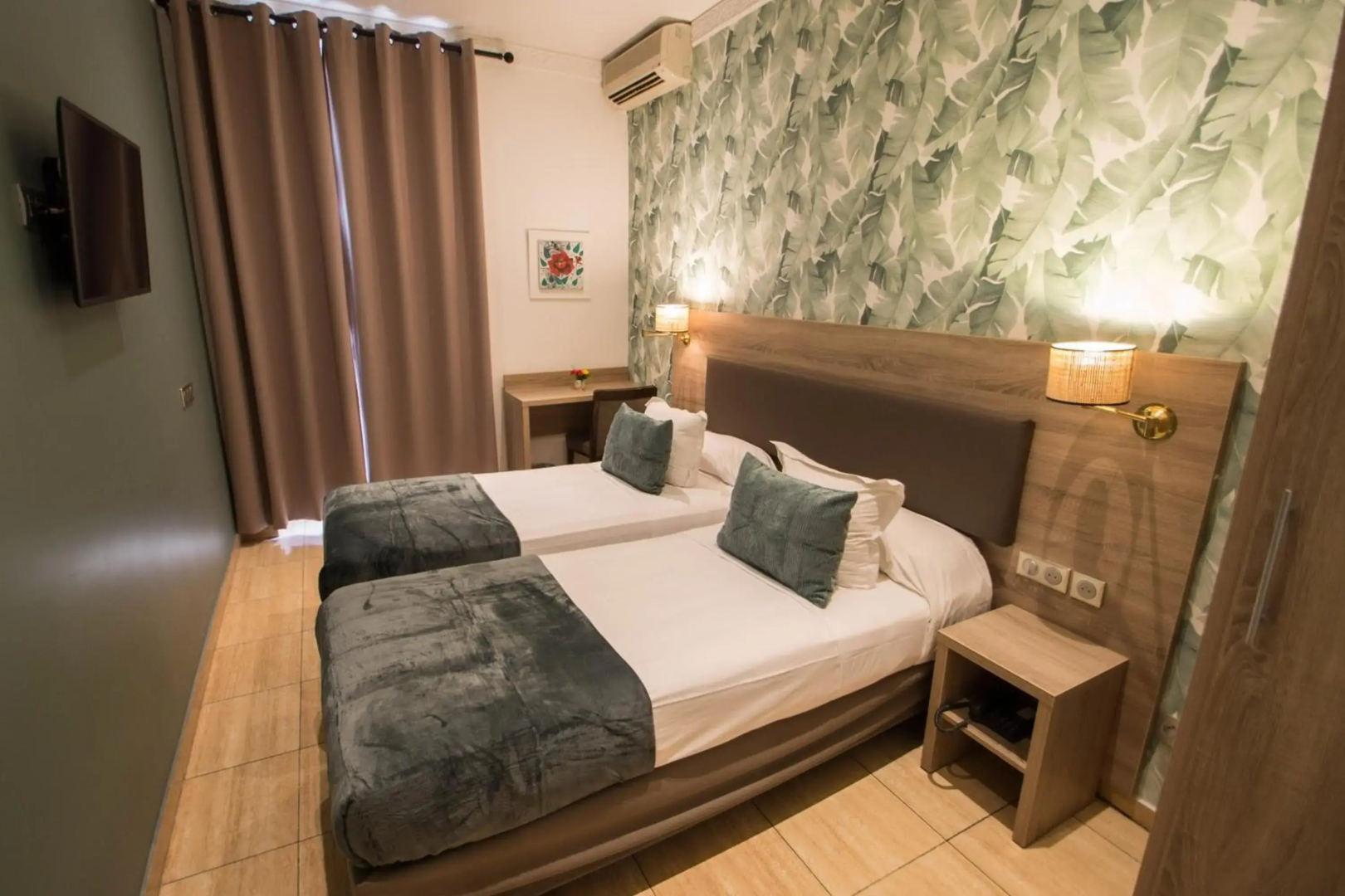 Photo - Hôtel Parisien
