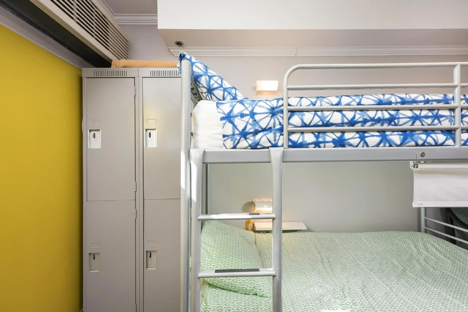 Photo - Samesun Montreal Hotel & Hostel