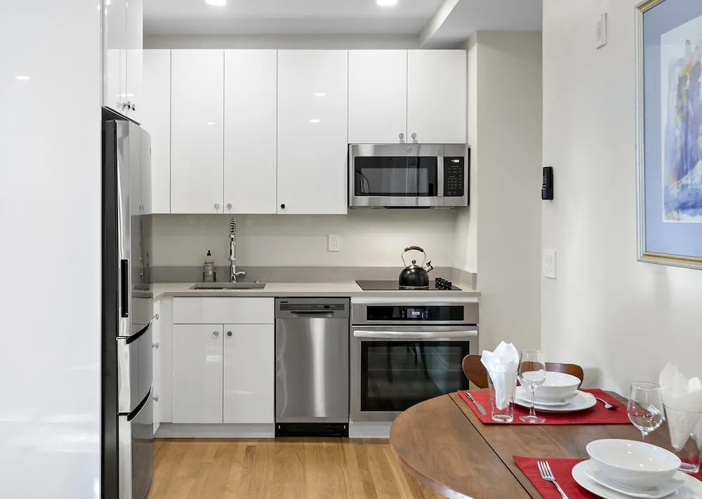 Photo - Charlesgate Suites