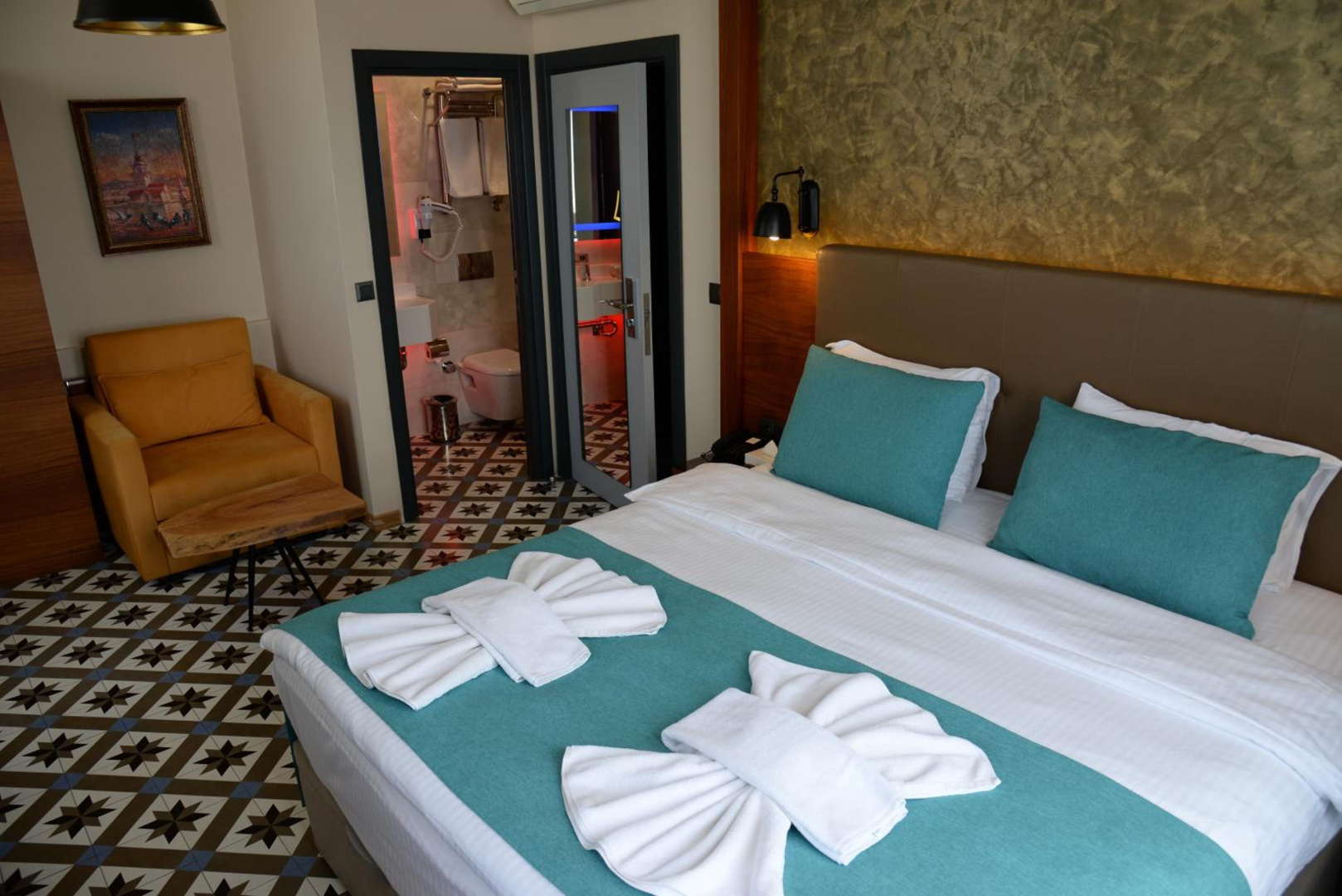 Photo - Retropera Hotel