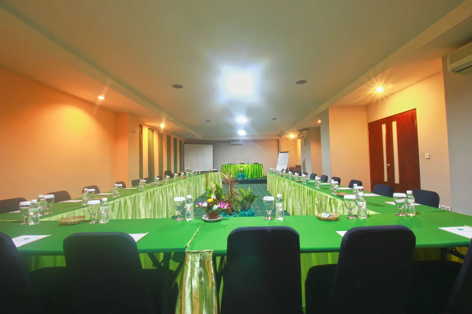 Foto - Grand Santhi Hotel