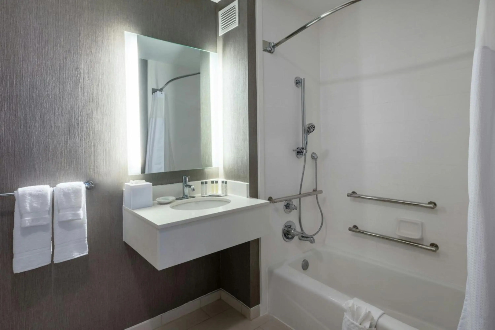 Photo - SpringHill Suites Pasadena Arcadia