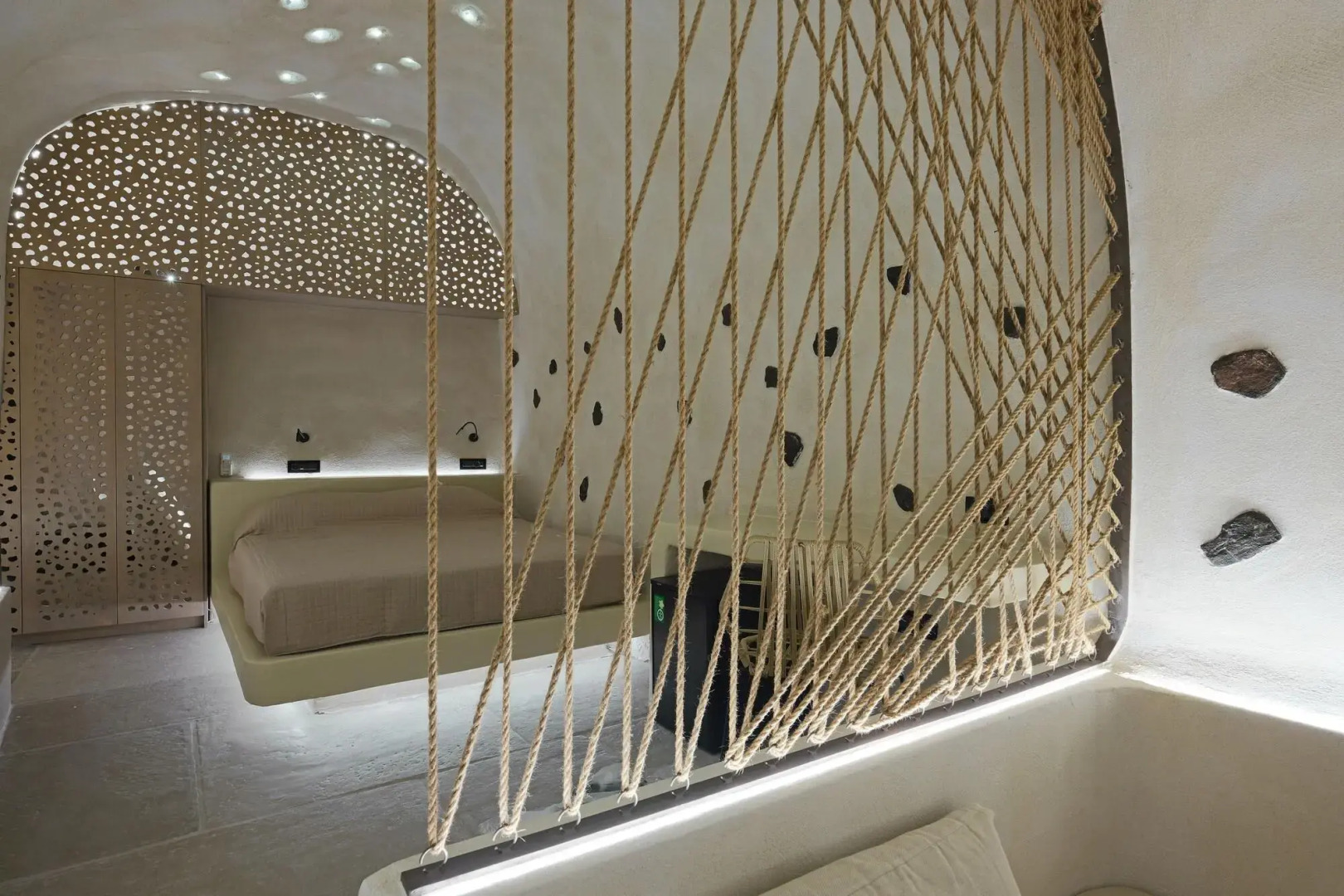 Photo - Andronikos Canaves