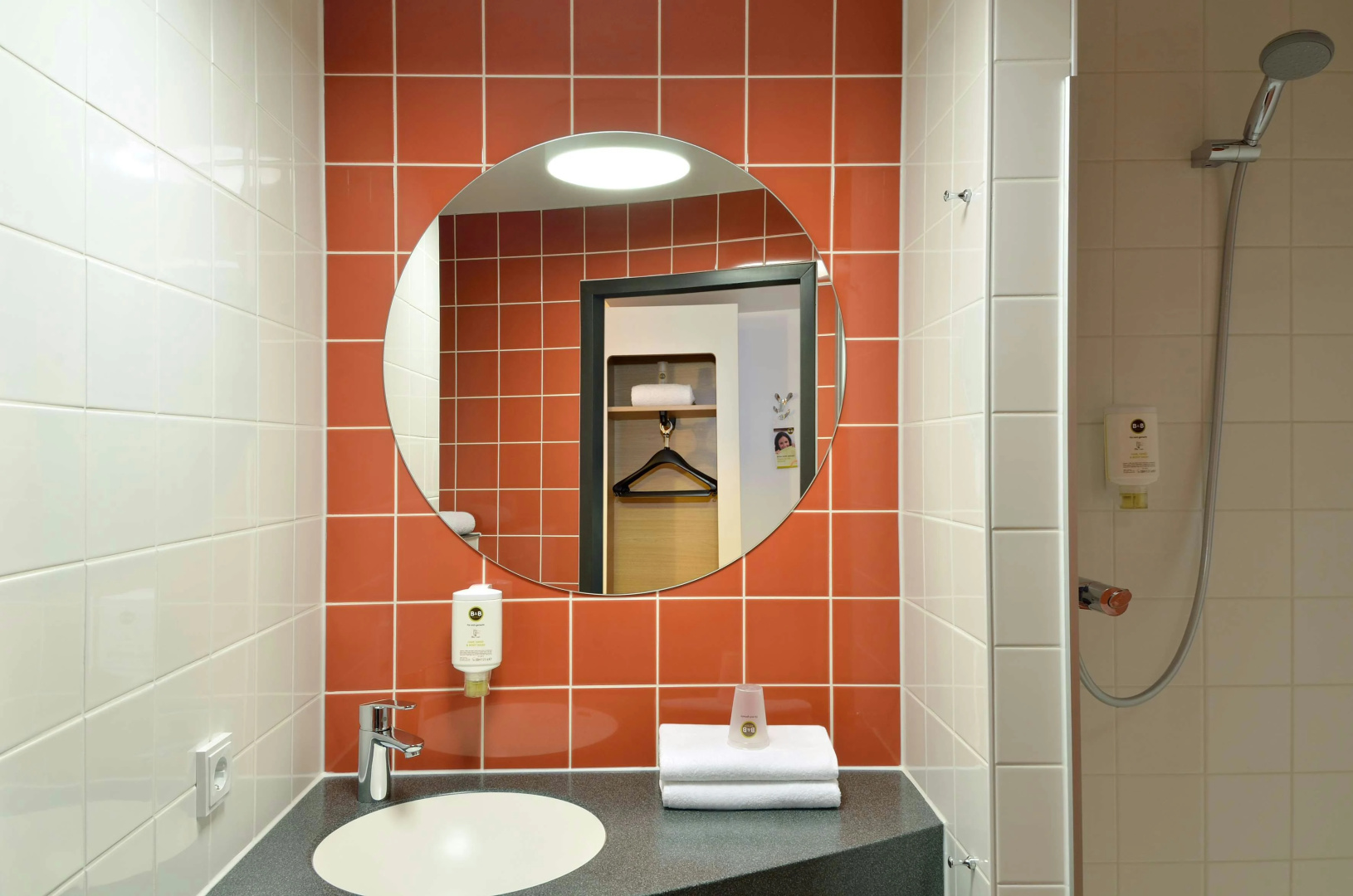 Foto - B&B Hotel Bonn-West