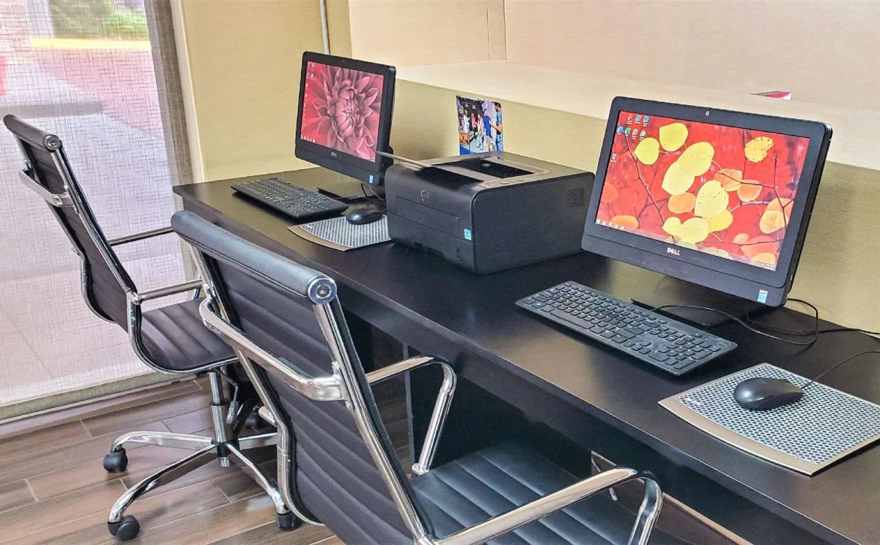 Foto - Comfort Inn & Suites Near Universal - N Hollywood - Burbank