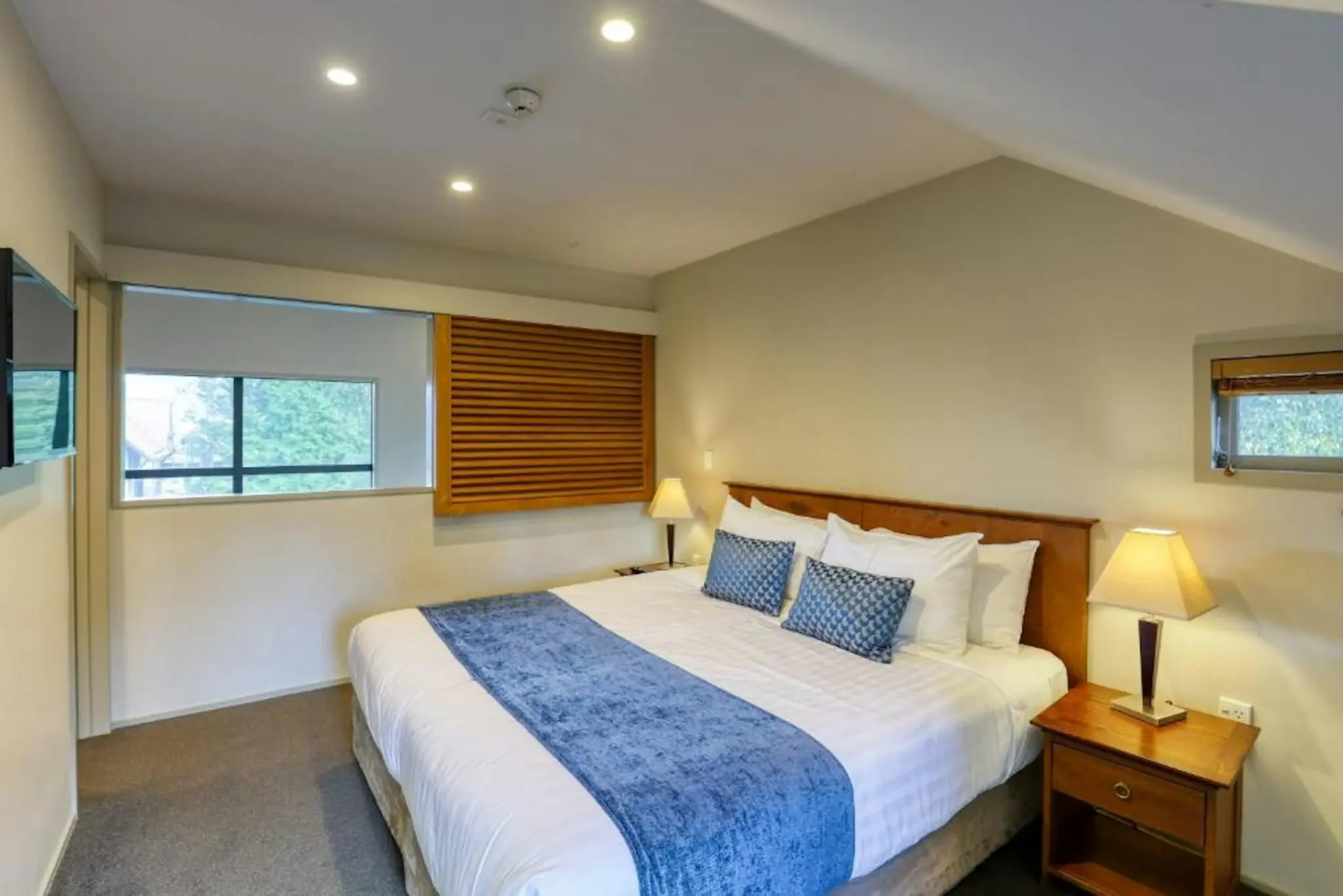 Photo - Garden Court Suites And Apartments
