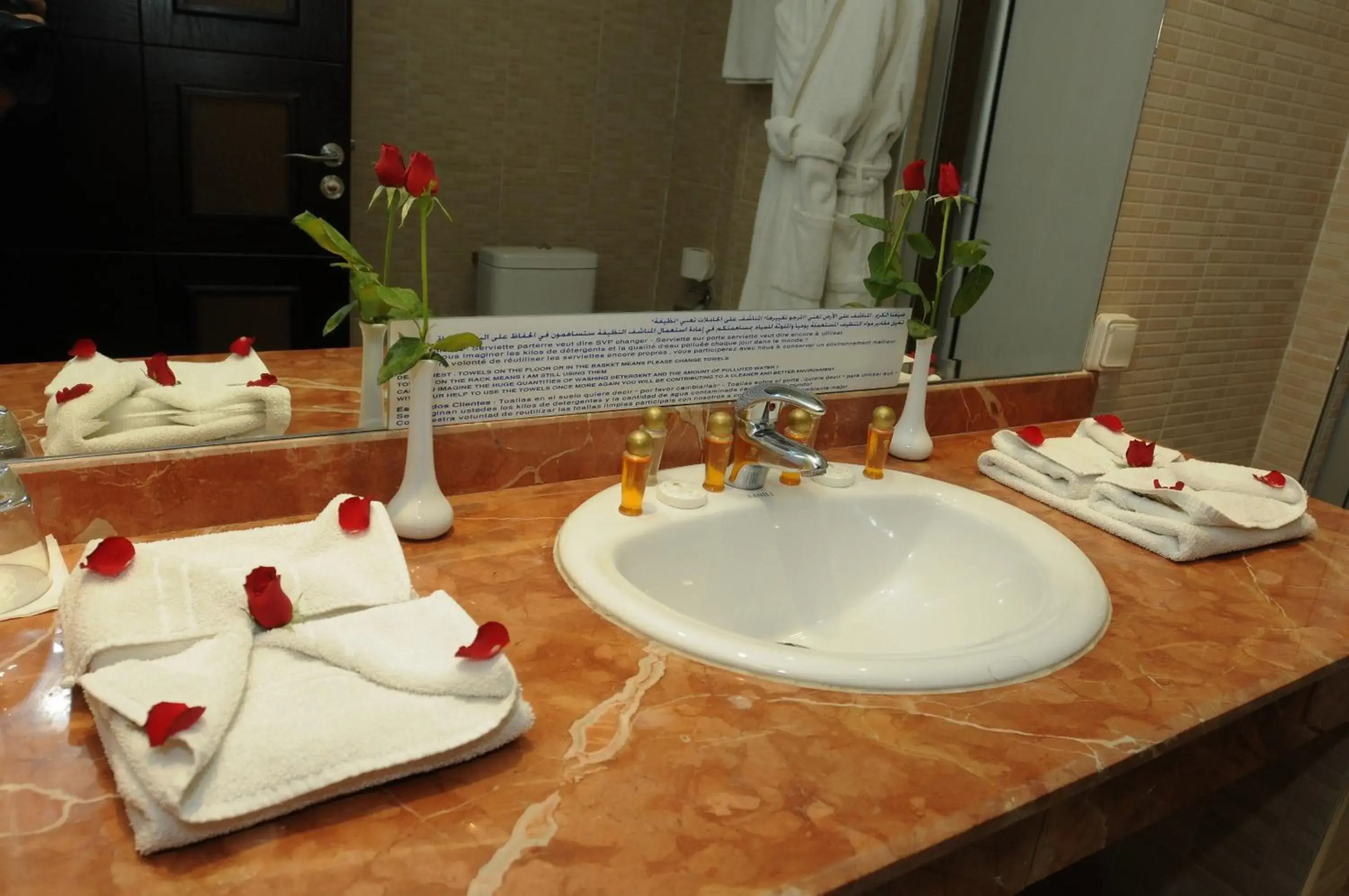 Photo - Almas Hotel