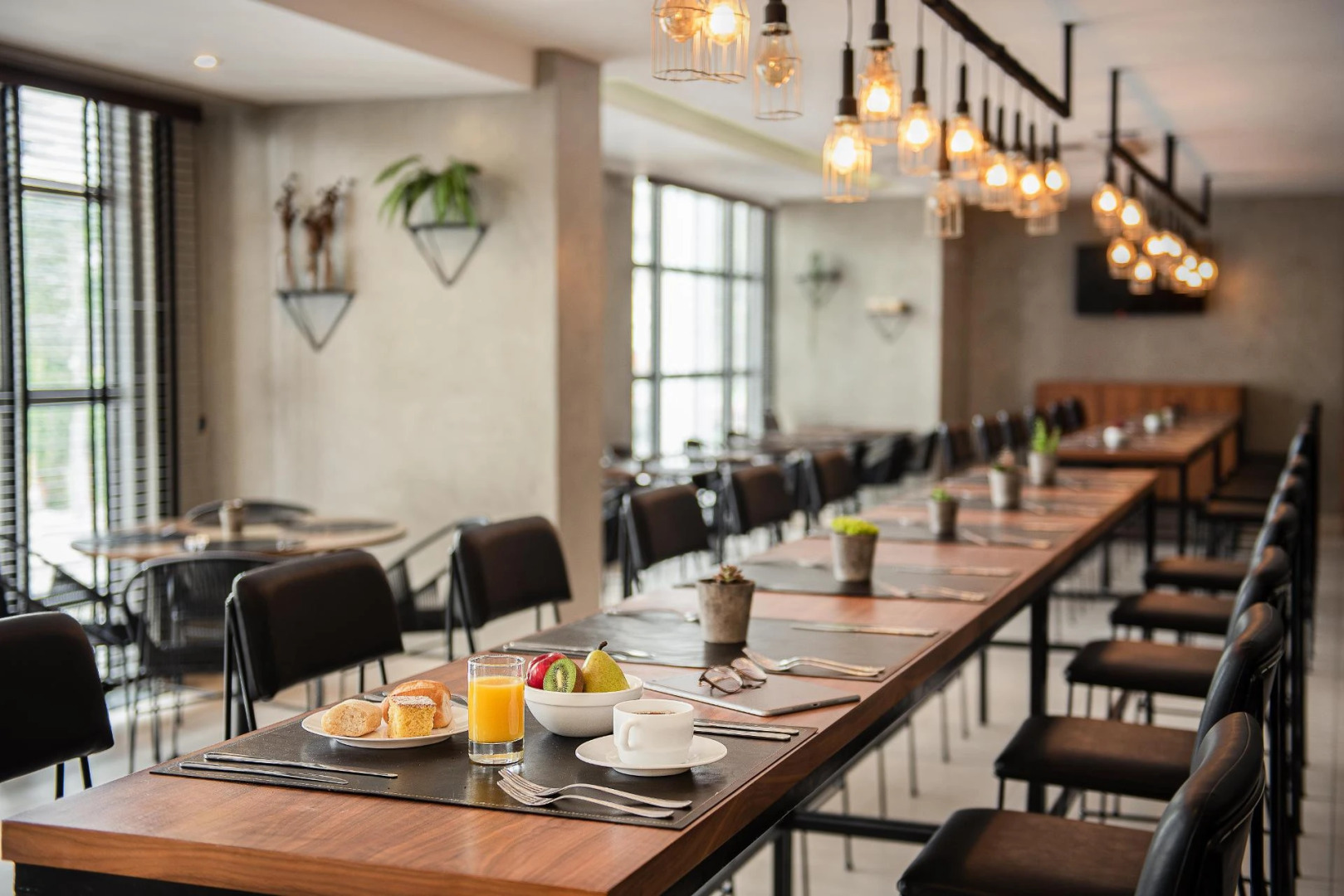 Photo - Intercity Curitiba Centro Cívico