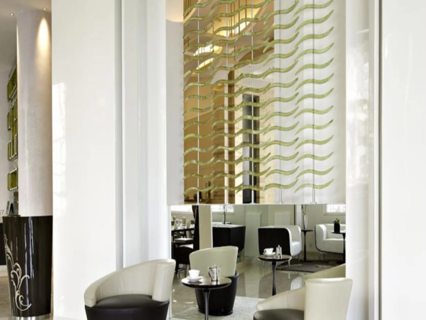 Photo - Meluha The Fern Mumbai, Powai, Series by Marriott