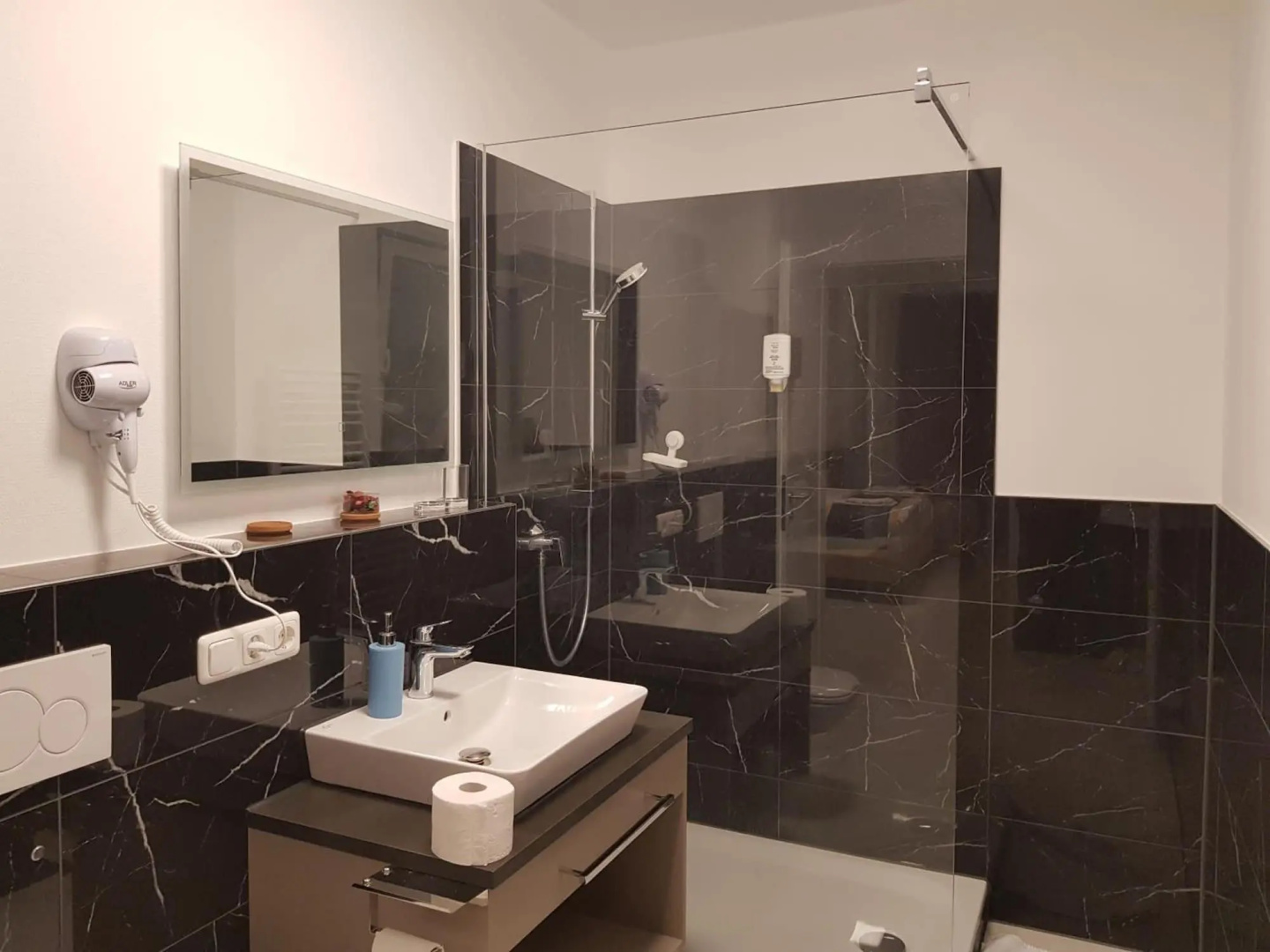 Foto - Hotel Emiliana am Bahnhof