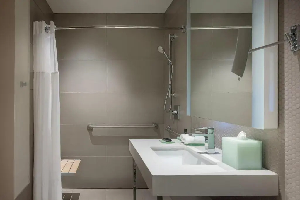 Photo - Hyatt Centric The Loop Chicago
