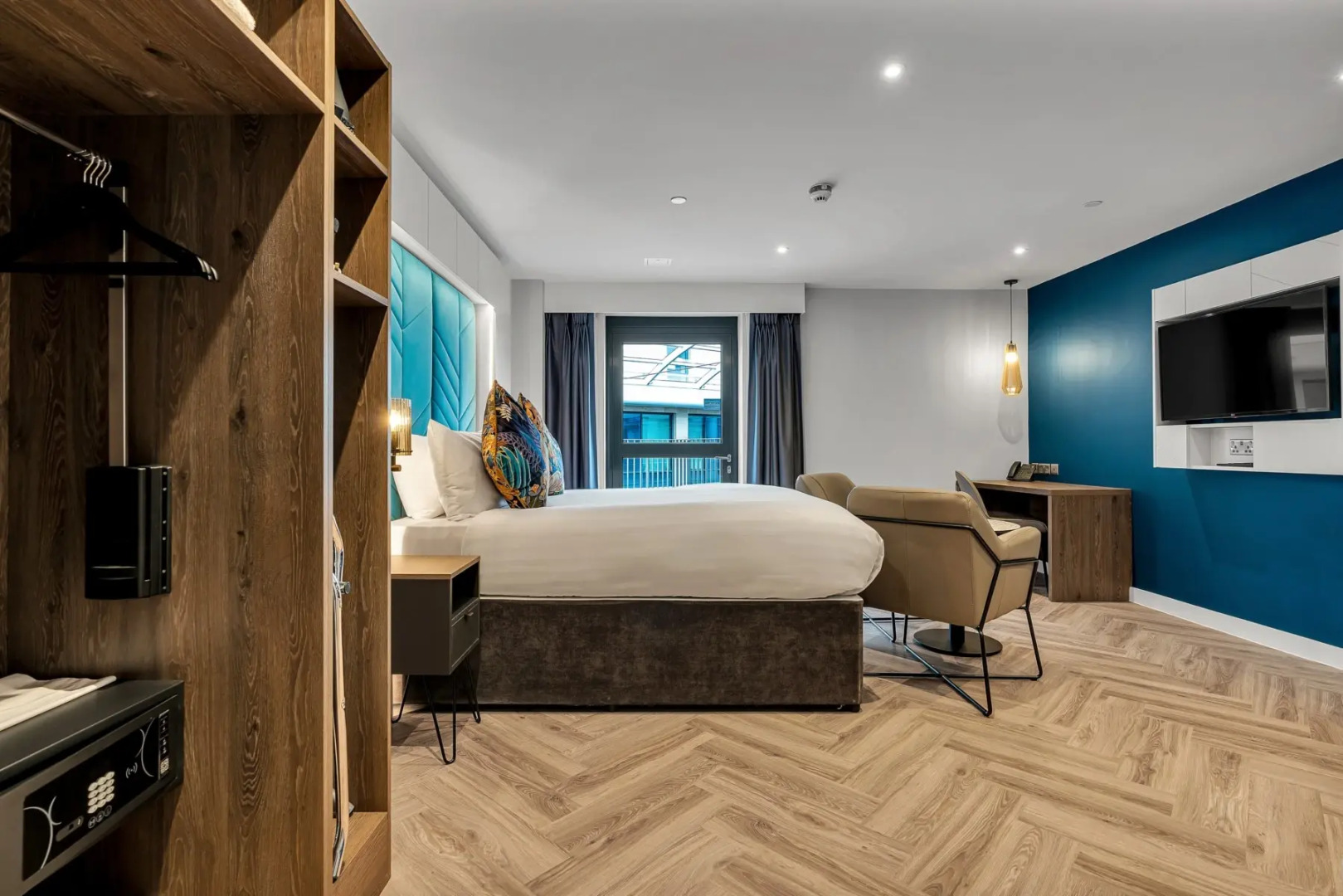 Photo - Roomzzz Edinburgh