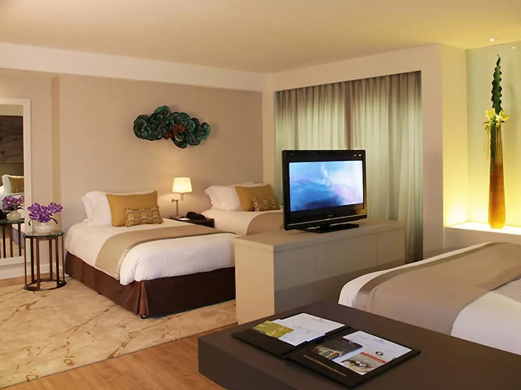 Photo - Grand Diamond Suites Hotel