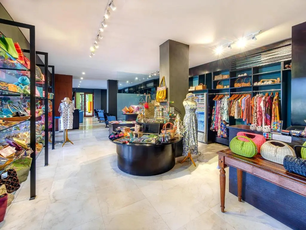 Photo - Suites by Watermark Hotel and Spa
