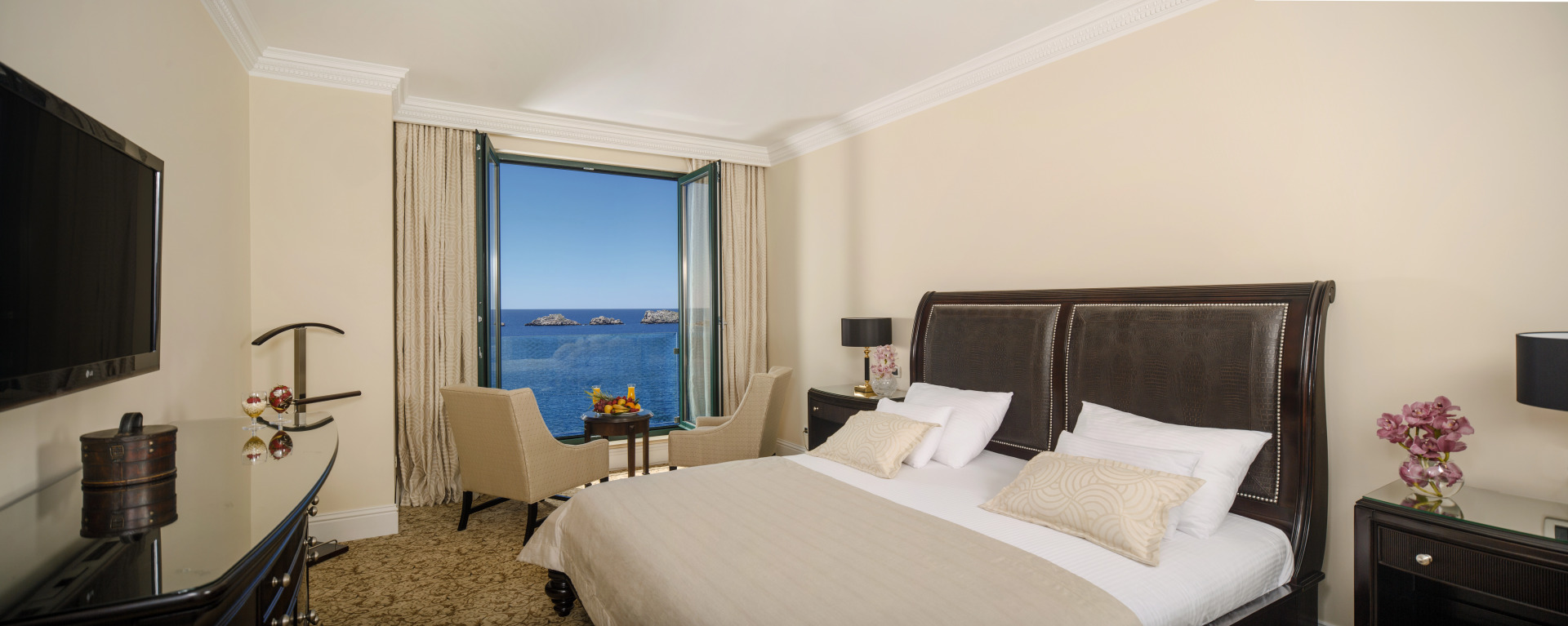 Photo - Royal Princess Hotel