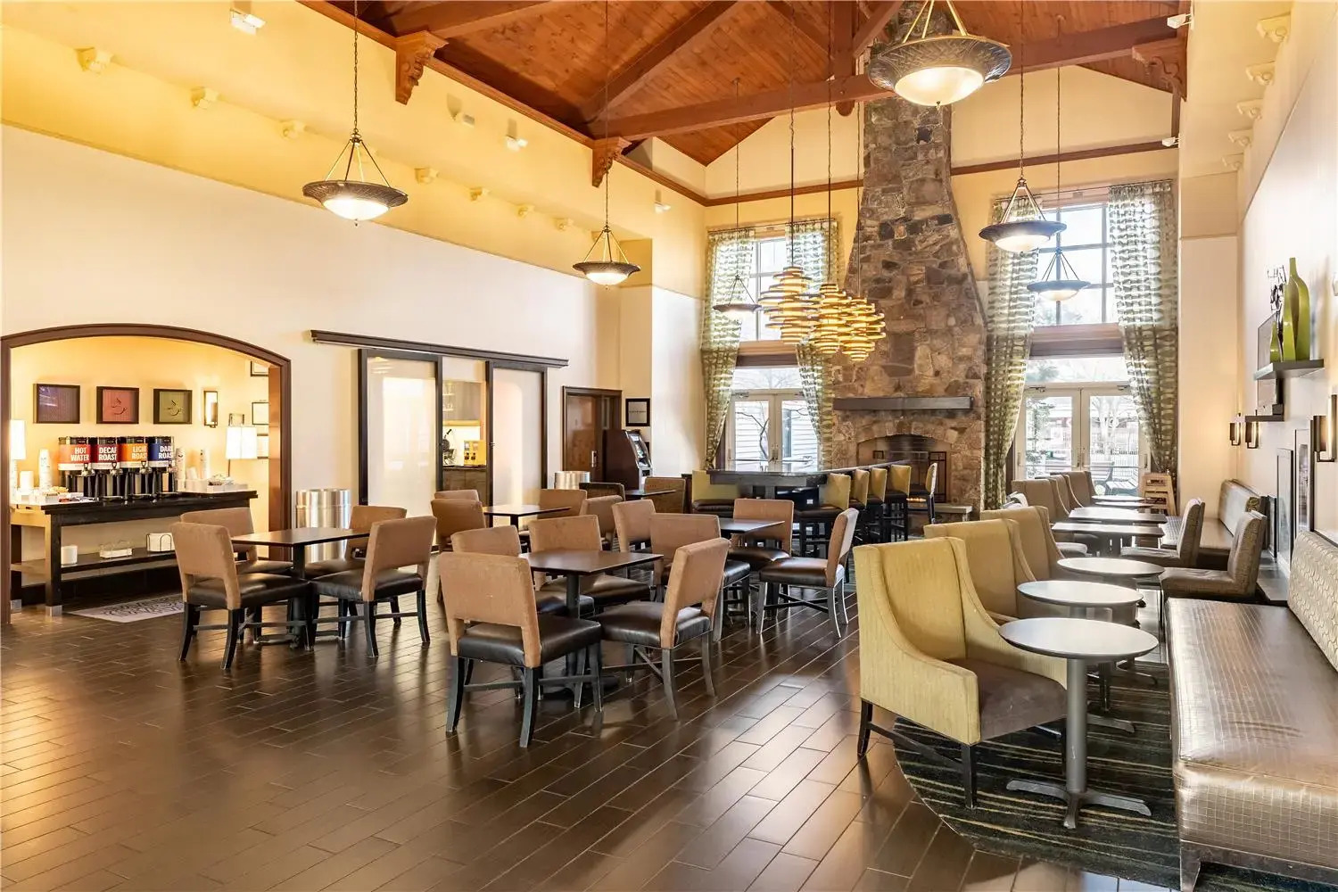 Foto - Hampton Inn & Suites Newtown