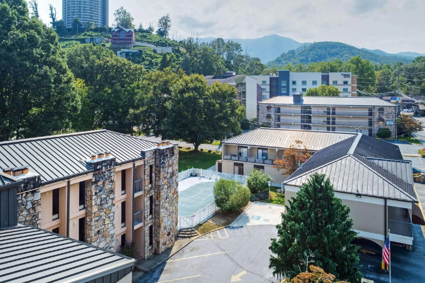 Photo - Gatlinburg Town Square